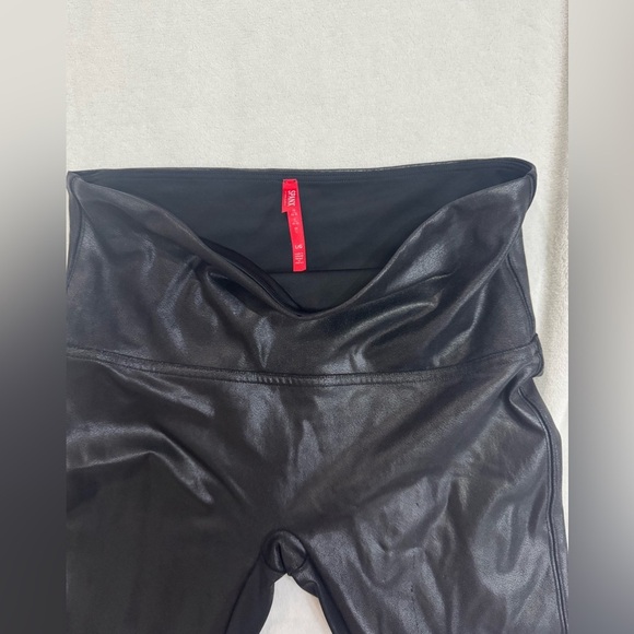 Black Spanx Faux Leather Leggings - Picture 4 of 10
